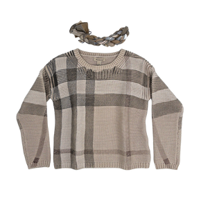 B- Knitted Sweater