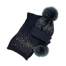 Load image into Gallery viewer, REGINA  Beanie &amp; Scarf
